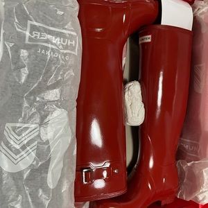 Hunter Tall Gloss Rain Boots